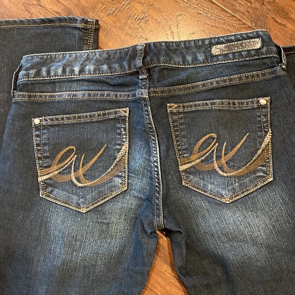 EXPRESS BARELY BOOT ZELDA JEANS SIZE 0 short - Picture 2 of 8